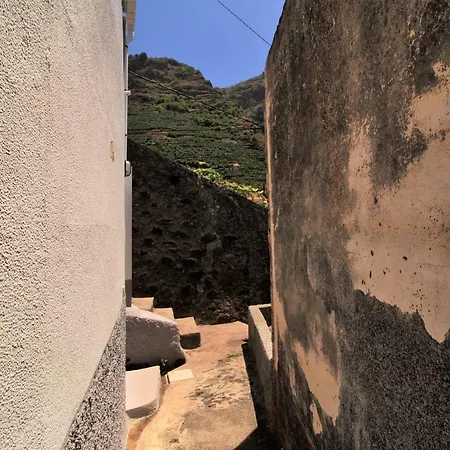 Traditional House In Ponta Do Sol